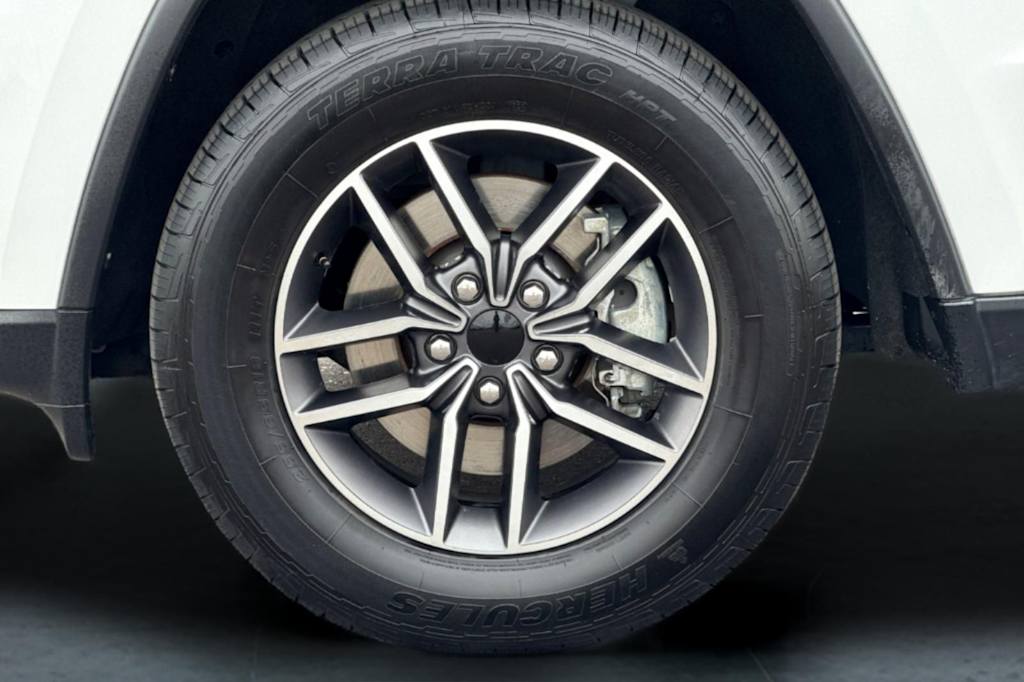 Thumbnail: 2022 Jeep Grand Cherokee - 7