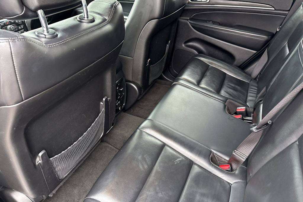 Thumbnail: 2022 Jeep Grand Cherokee - 9