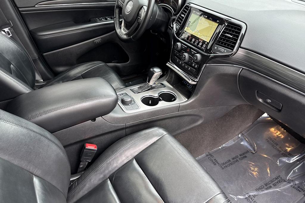 Thumbnail: 2022 Jeep Grand Cherokee - 11