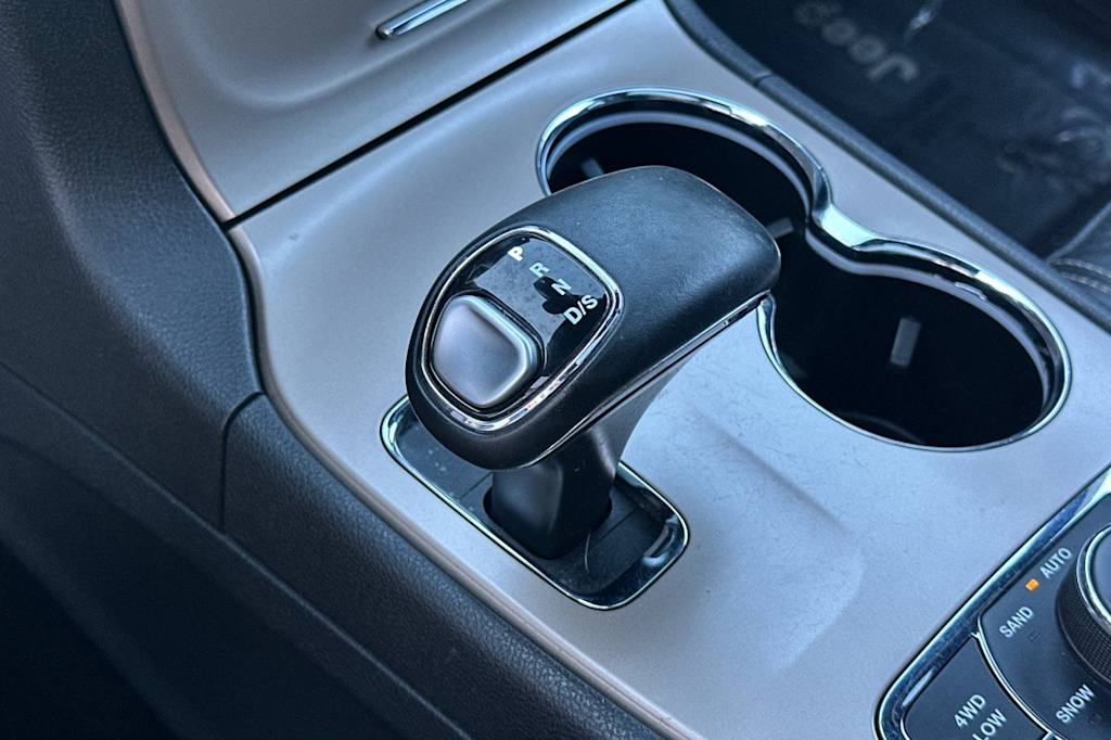 Thumbnail: 2014 Jeep Grand Cherokee - 13