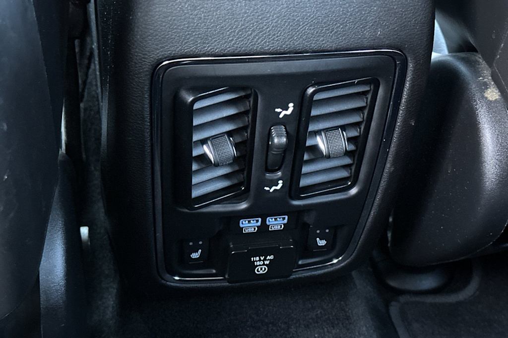 Thumbnail: 2014 Jeep Grand Cherokee - 23
