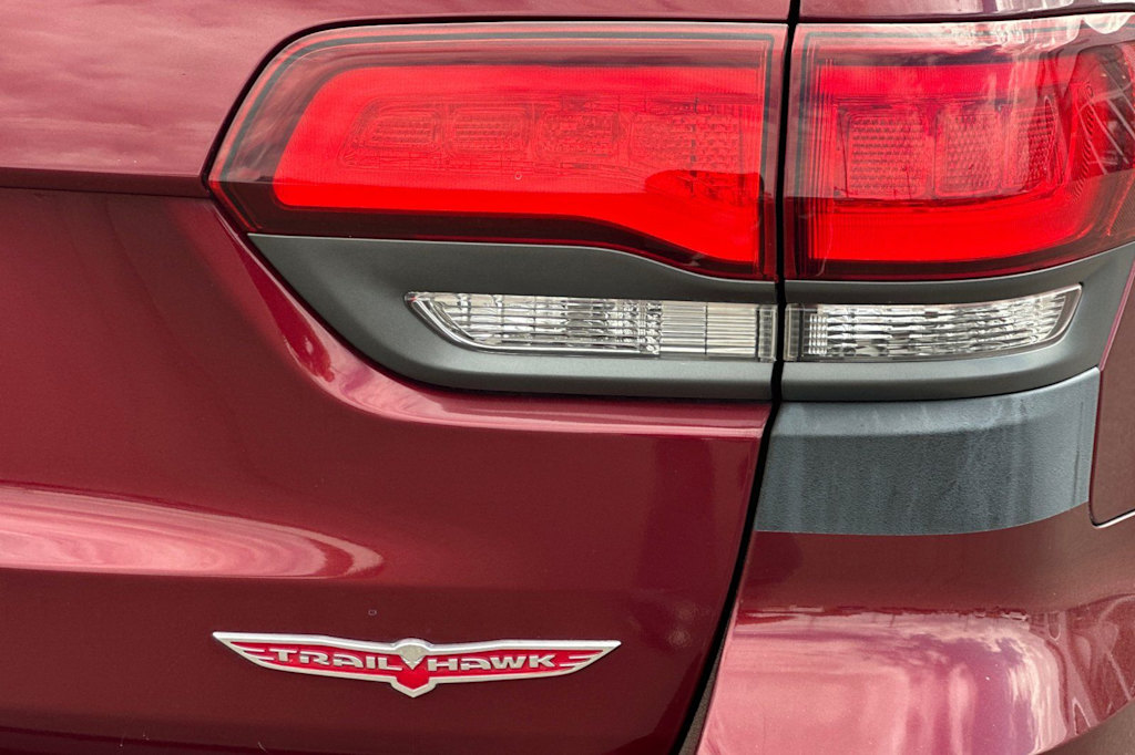 Thumbnail: 2018 Jeep Grand Cherokee - 34