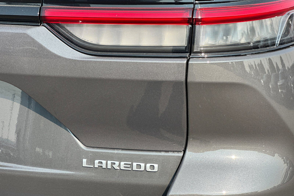 Thumbnail: 2026 Jeep Grand Cherokee - 32