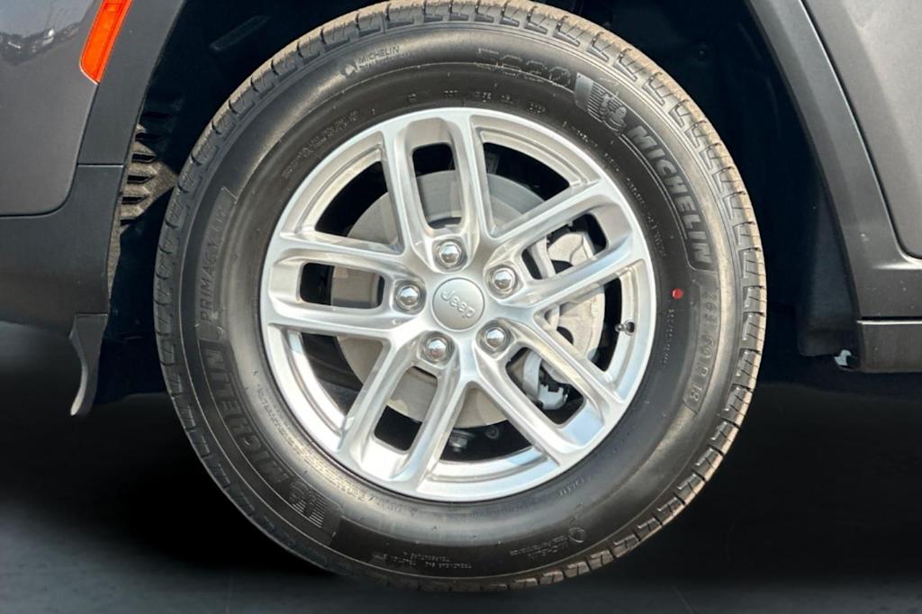Thumbnail: 2026 Jeep Grand Cherokee - 6