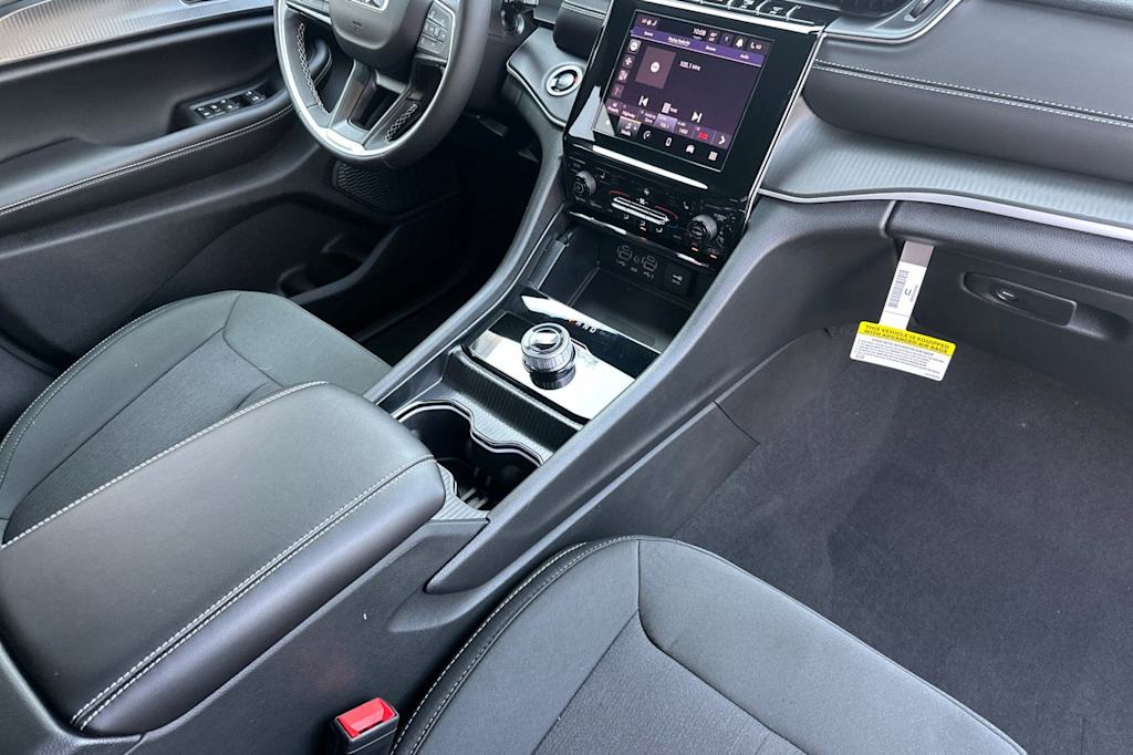 Thumbnail: 2026 Jeep Grand Cherokee - 10