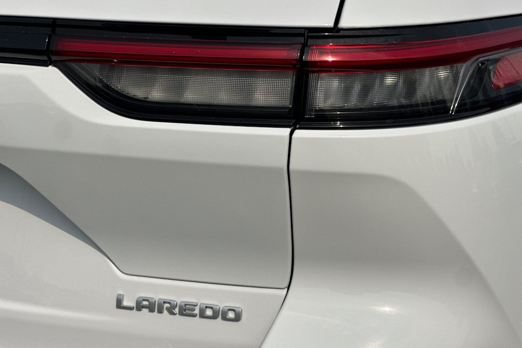 Thumbnail: 2026 Jeep Grand Cherokee - 32