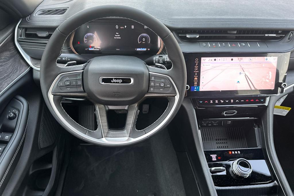 Thumbnail: 2026 Jeep Grand Cherokee - 10