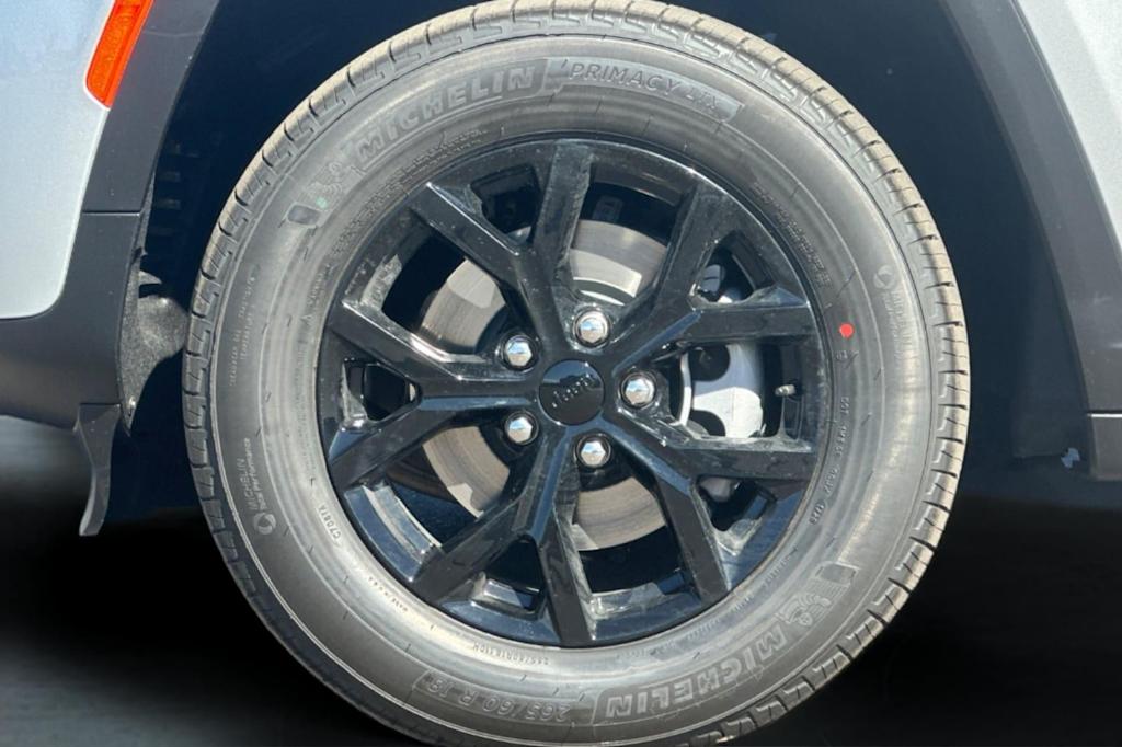 Thumbnail: 2026 Jeep Grand Cherokee - 7