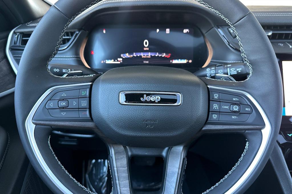 Thumbnail: 2026 Jeep Grand Cherokee - 29