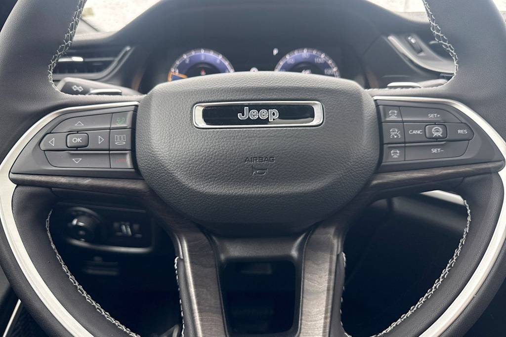 Thumbnail: 2026 Jeep Grand Cherokee - 29