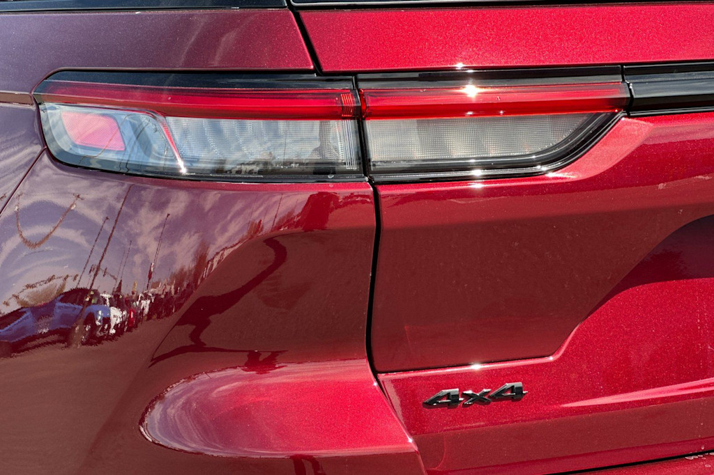 Thumbnail: 2026 Jeep Grand Cherokee - 33