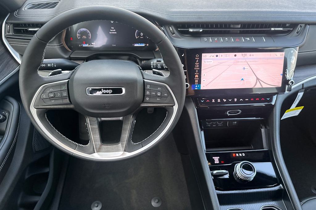Thumbnail: 2026 Jeep Grand Cherokee - 9
