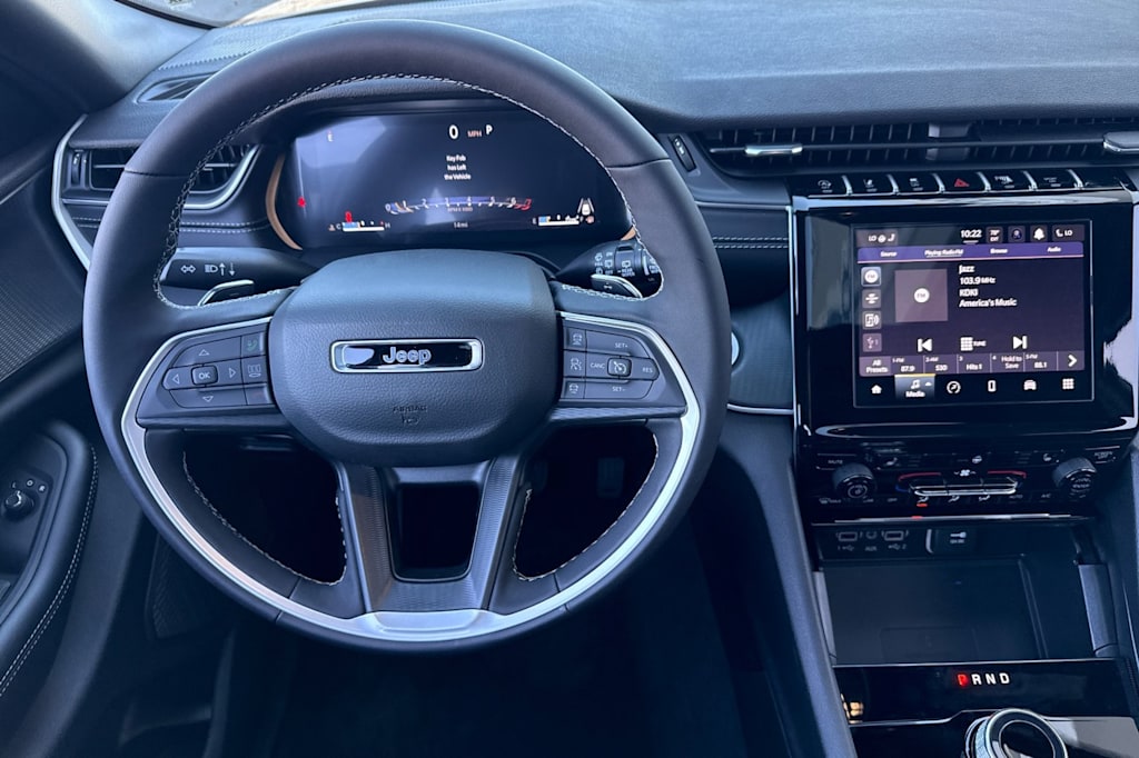 Thumbnail: 2025 Jeep Grand Cherokee L - 9