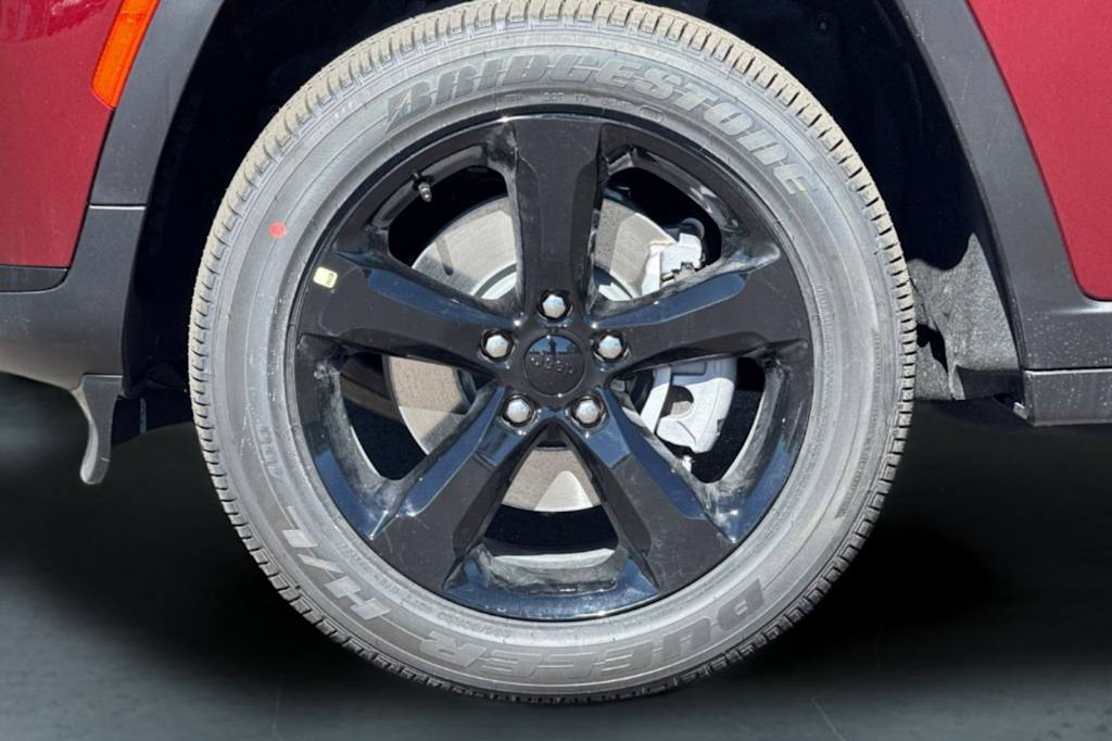 Thumbnail: 2025 Jeep Grand Cherokee L - 8