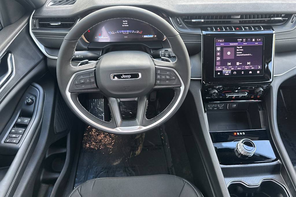 Thumbnail: 2026 Jeep Grand Cherokee L - 10