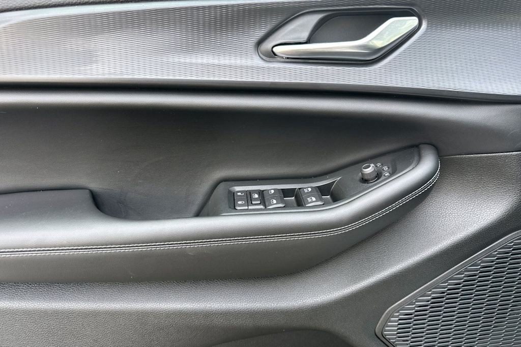 Thumbnail: 2026 Jeep Grand Cherokee L - 19