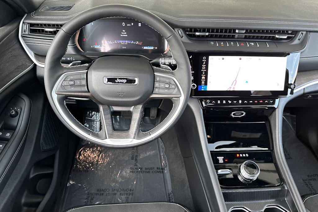 Thumbnail: 2026 Jeep Grand Cherokee L - 10