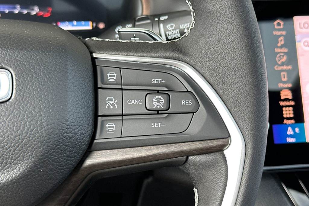 Thumbnail: 2026 Jeep Grand Cherokee L - 32