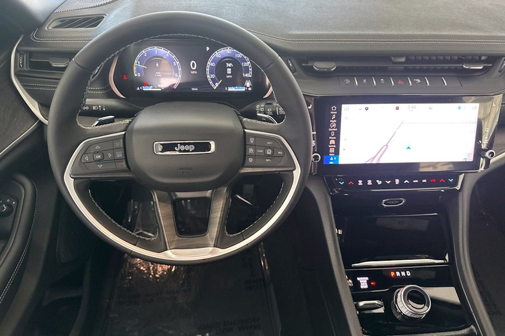 Thumbnail: 2026 Jeep Grand Cherokee L - 8