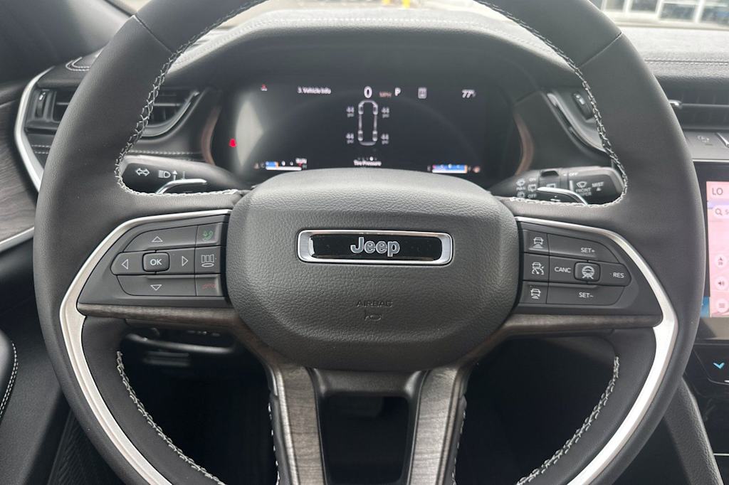 Thumbnail: 2026 Jeep Grand Cherokee L - 30