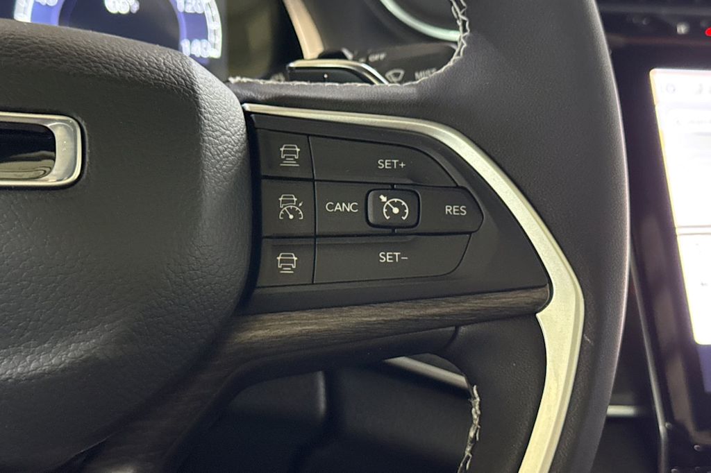 Thumbnail: 2025 Jeep Grand Cherokee L - 32