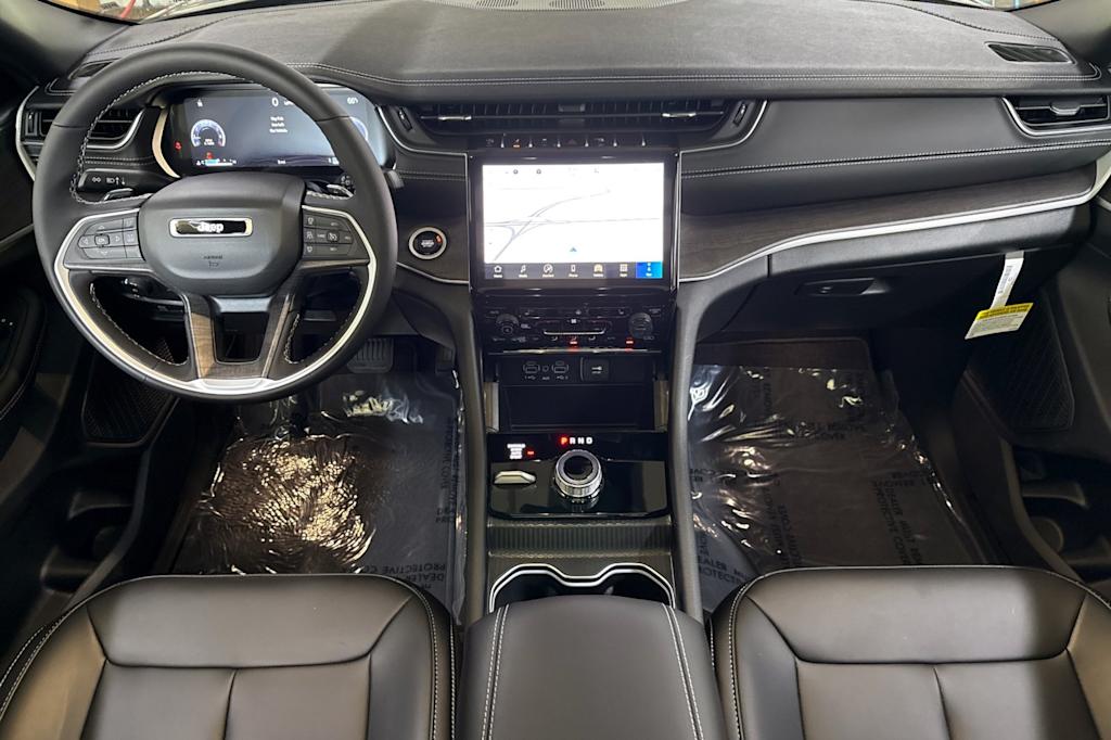 Thumbnail: 2025 Jeep Grand Cherokee L - 2