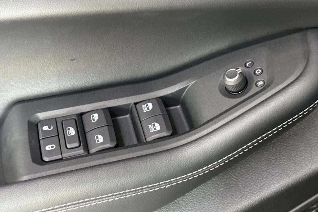 Thumbnail: 2025 Jeep Grand Cherokee L - 20