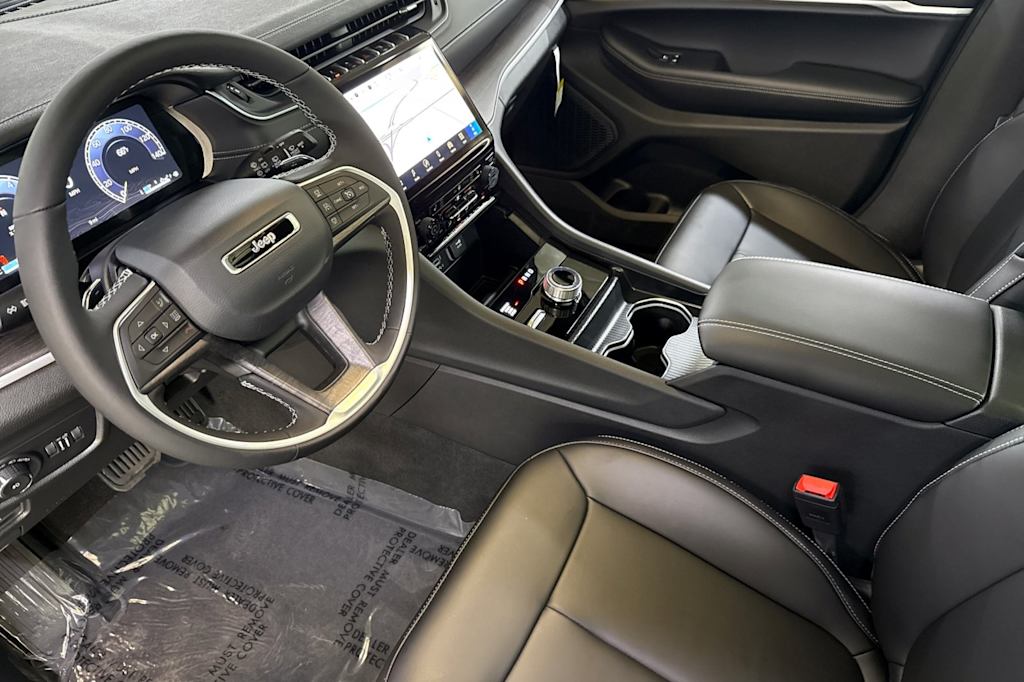 Thumbnail: 2025 Jeep Grand Cherokee L - 7