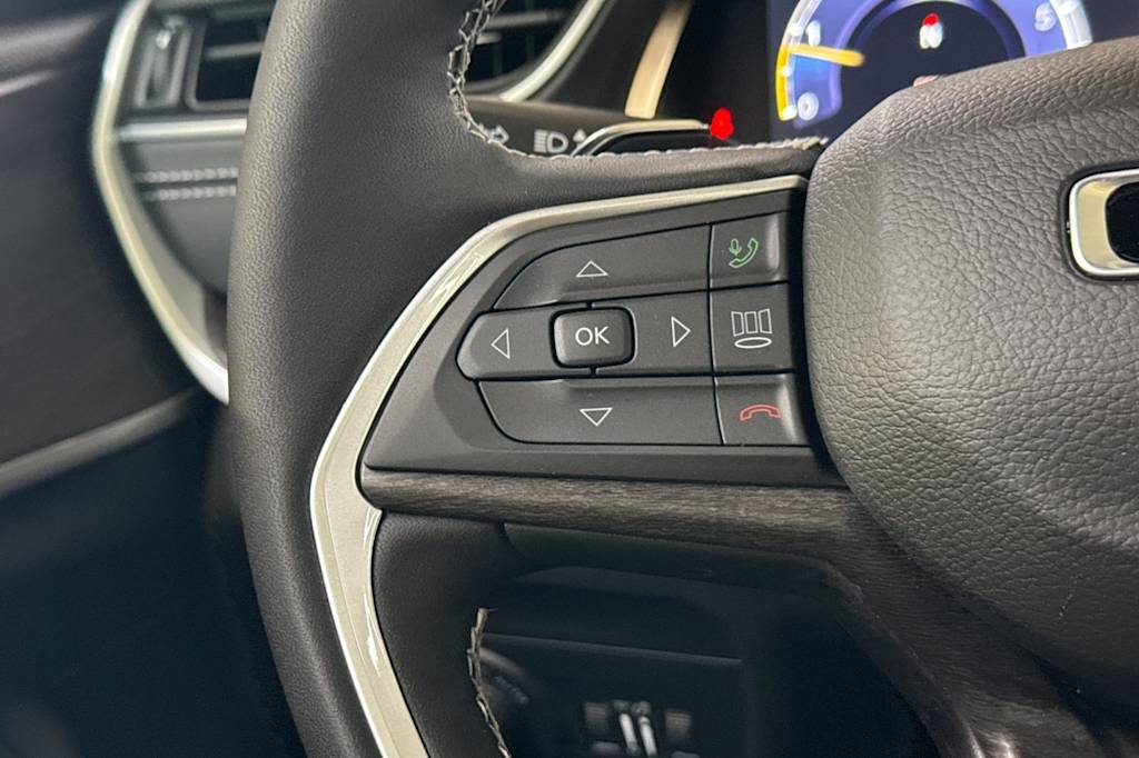 Thumbnail: 2025 Jeep Grand Cherokee L - 31