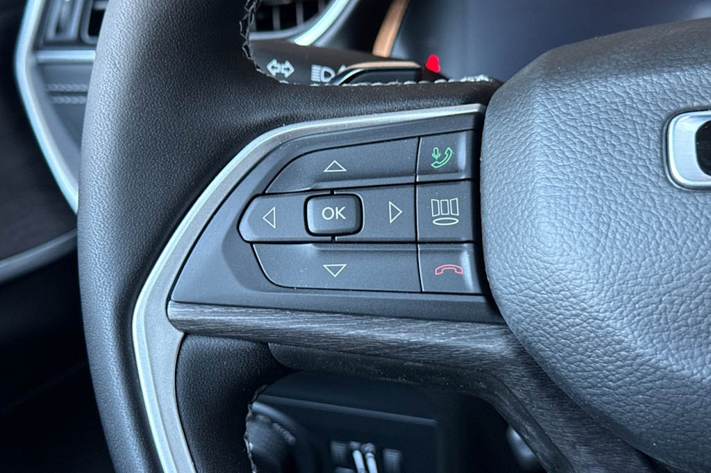 Thumbnail: 2025 Jeep Grand Cherokee L - 31