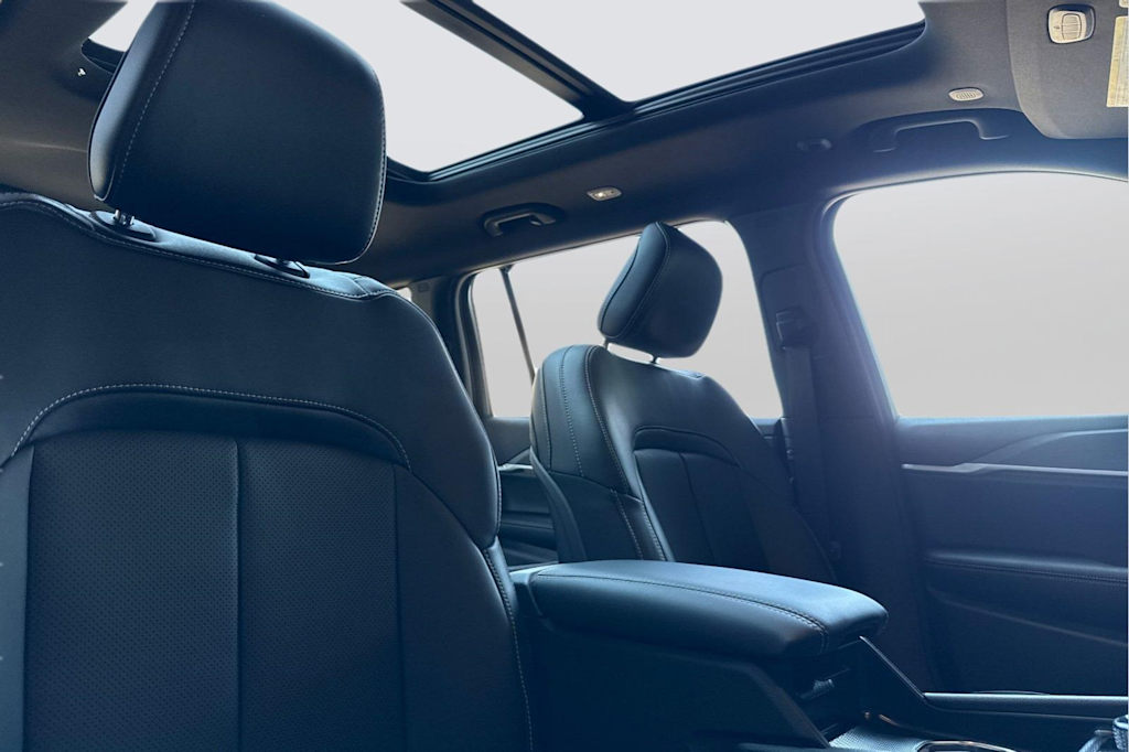 Thumbnail: 2025 Jeep Grand Cherokee L - 7