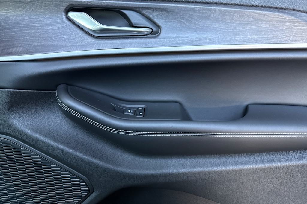 Thumbnail: 2025 Jeep Grand Cherokee L - 25