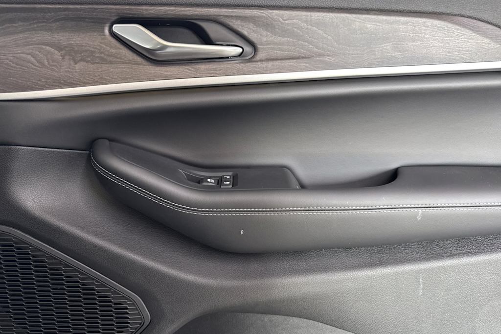 Thumbnail: 2025 Jeep Grand Cherokee L - 24