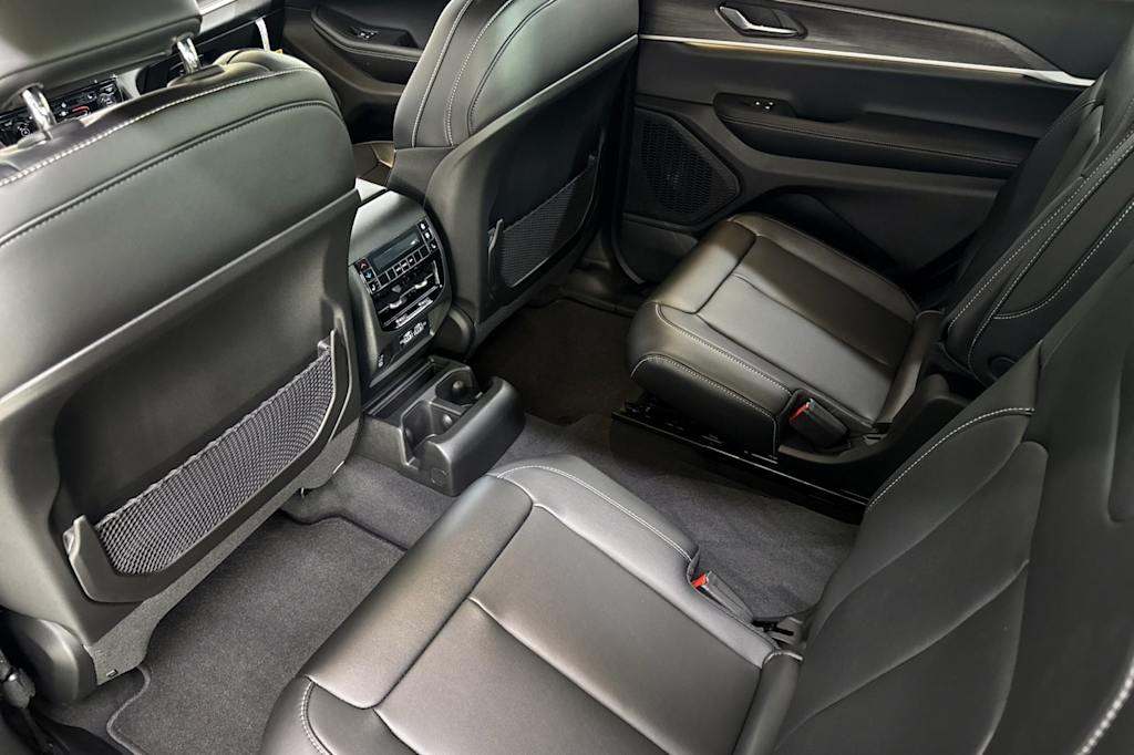 Thumbnail: 2025 Jeep Grand Cherokee L - 9