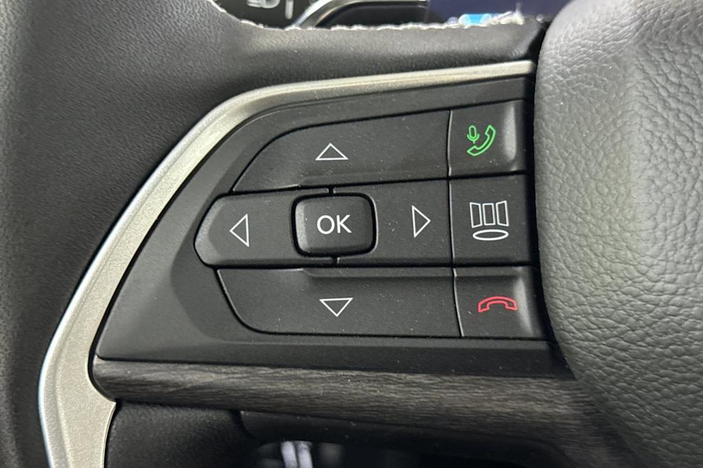 Thumbnail: 2025 Jeep Grand Cherokee L - 31