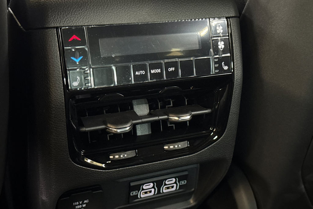 Thumbnail: 2025 Jeep Grand Cherokee L - 21