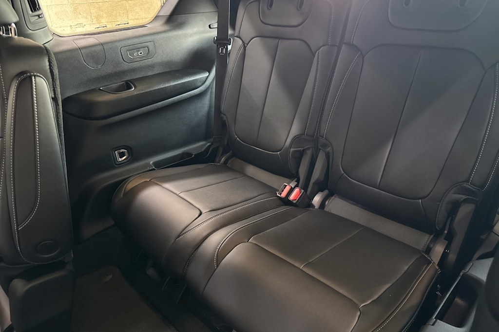 Thumbnail: 2025 Jeep Grand Cherokee L - 22