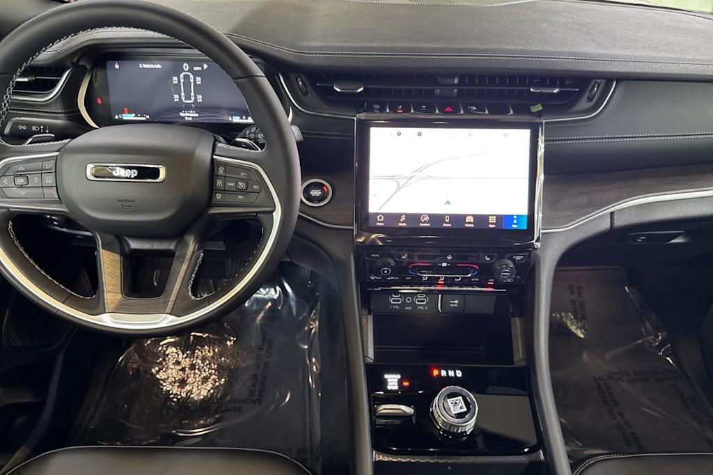 Thumbnail: 2025 Jeep Grand Cherokee L - 7