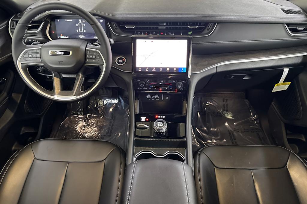 Thumbnail: 2025 Jeep Grand Cherokee L - 2