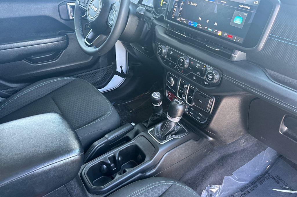 Thumbnail: 2024 Jeep Wrangler - 11