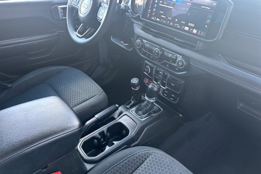 Thumbnail: 2024 Jeep Wrangler - 12