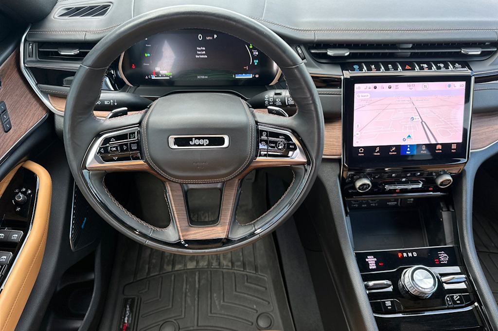 Thumbnail: 2022 Jeep Grand Cherokee - 10