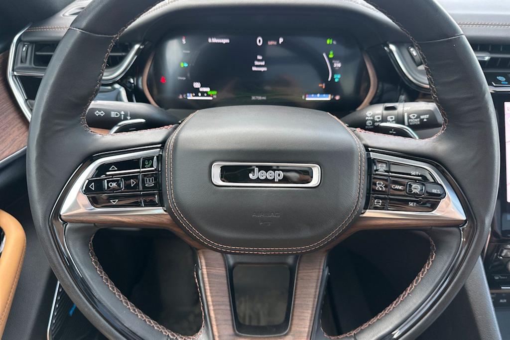 Thumbnail: 2022 Jeep Grand Cherokee - 29