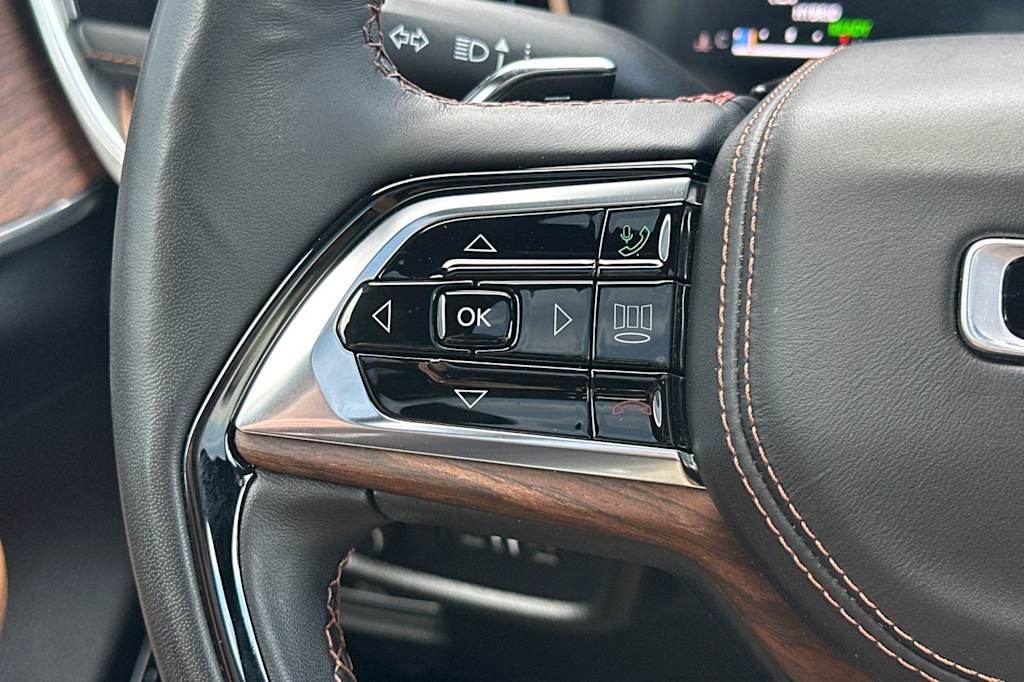 Thumbnail: 2022 Jeep Grand Cherokee - 30