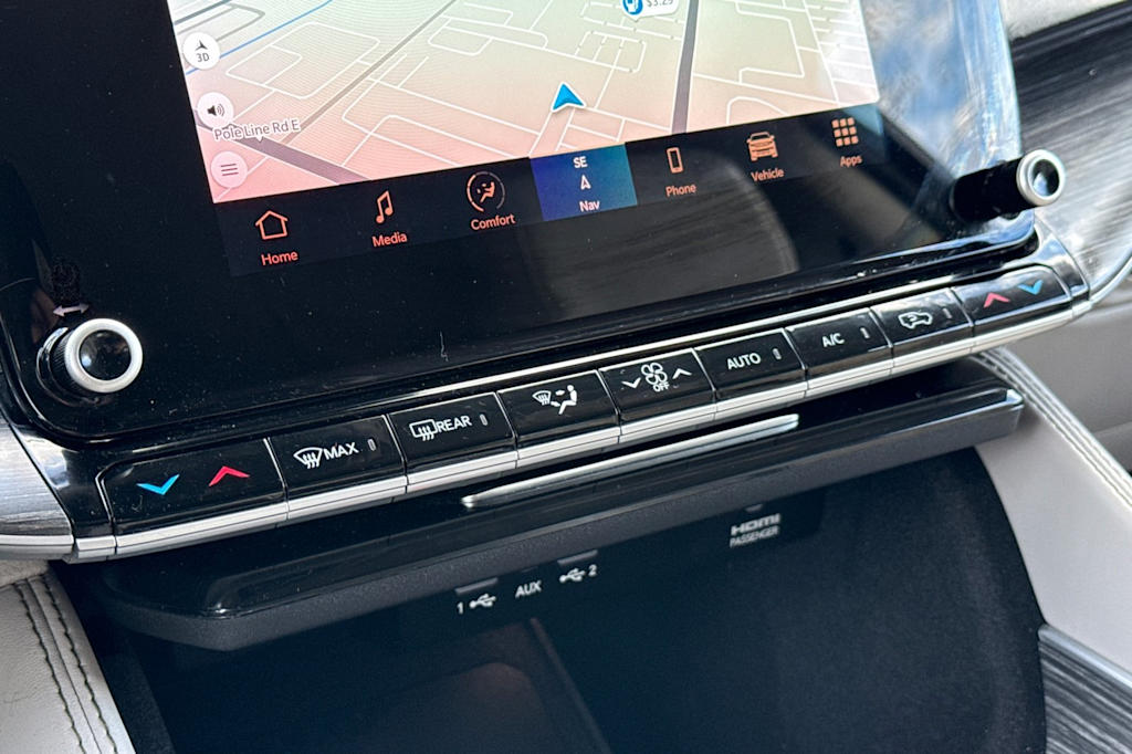 Thumbnail: 2023 Jeep Wagoneer - 27