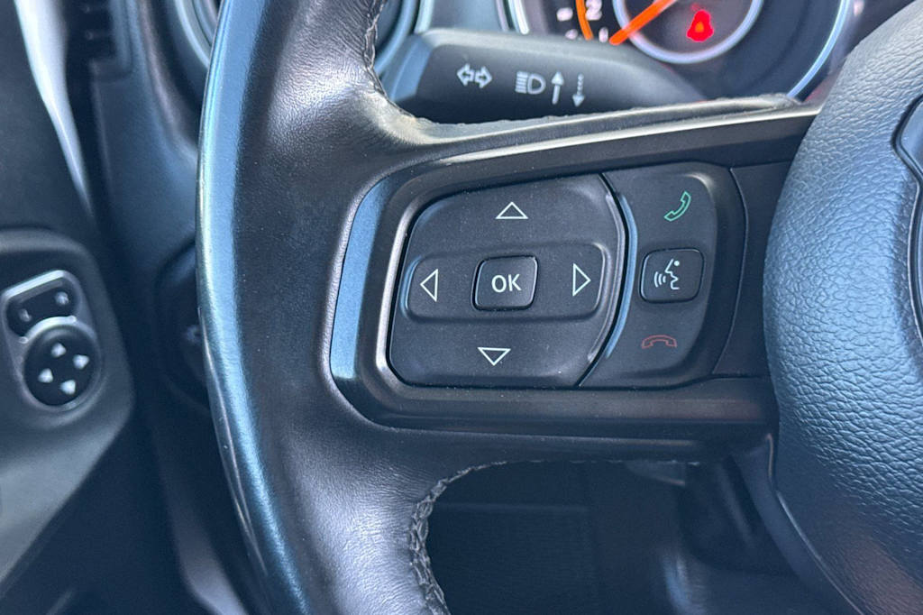 Thumbnail: 2022 Jeep Gladiator - 28