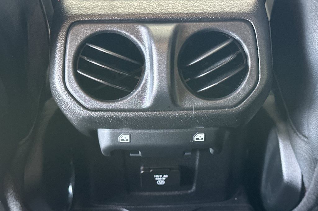 Thumbnail: 2021 Jeep Gladiator - 22