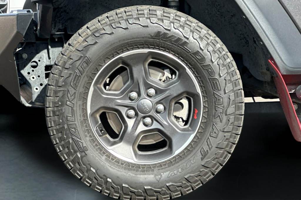 Thumbnail: 2021 Jeep Gladiator - 6