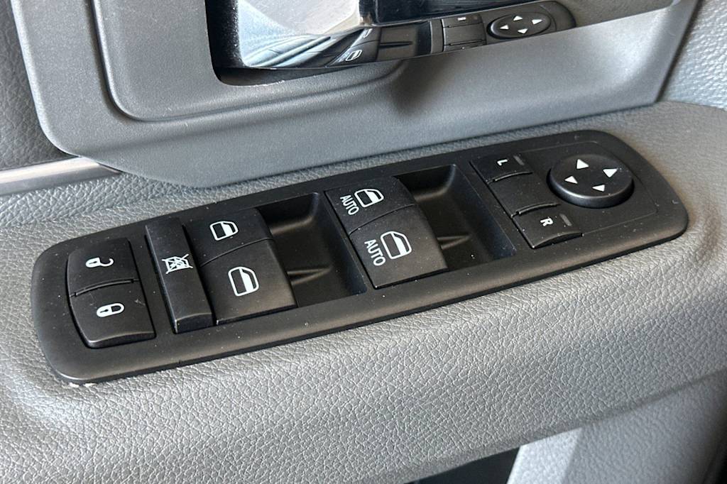 Thumbnail: 2020 RAM 1500 - 22
