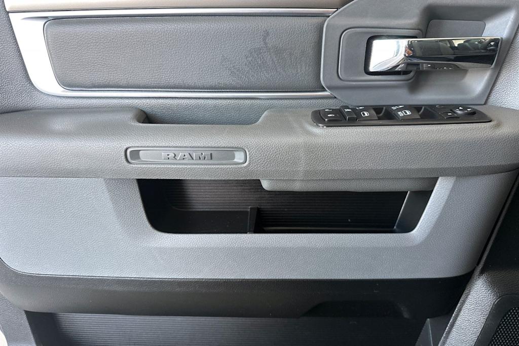 Thumbnail: 2020 RAM 1500 - 21